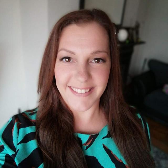 Karina Retief